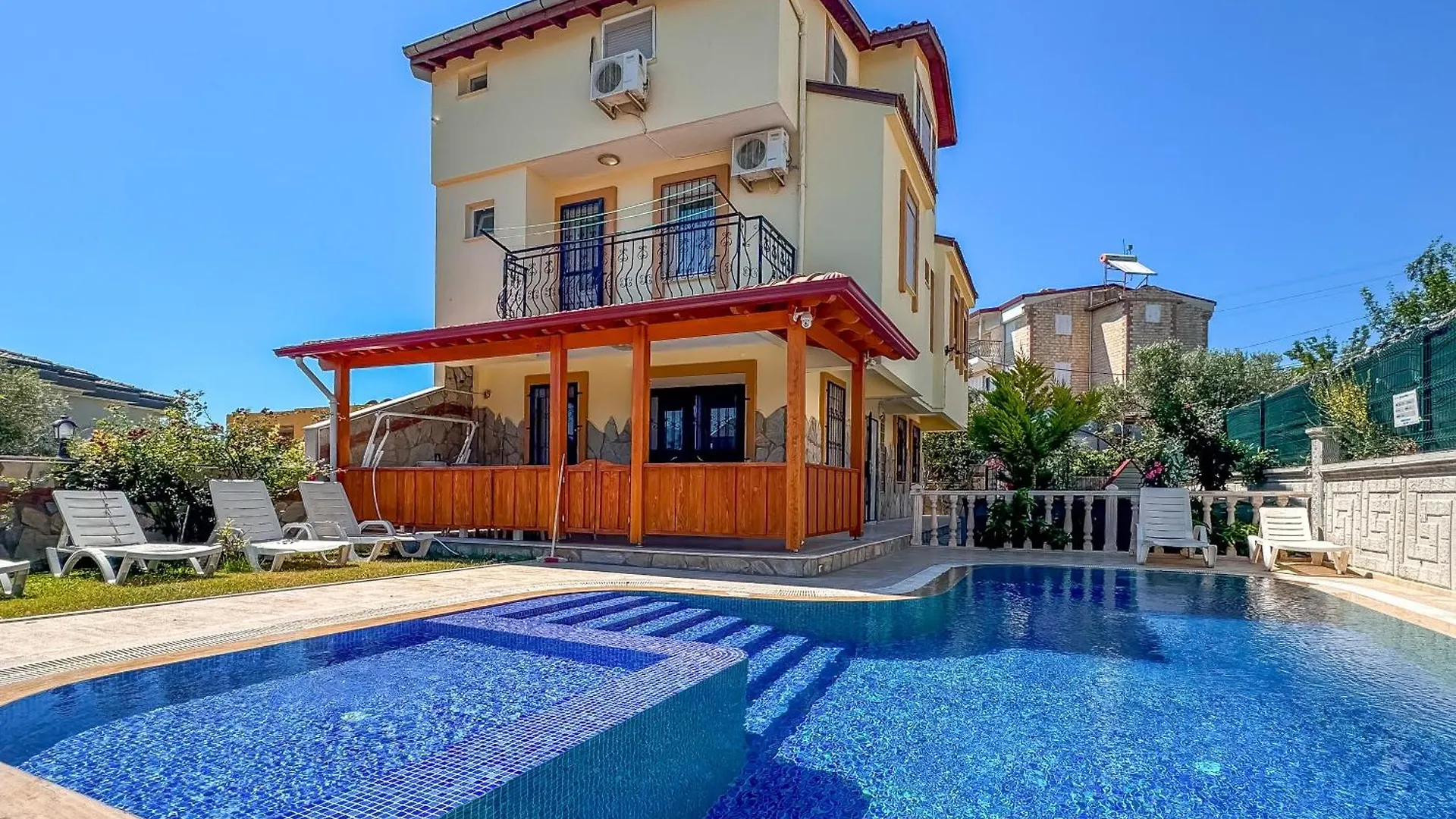 Villa Elma location